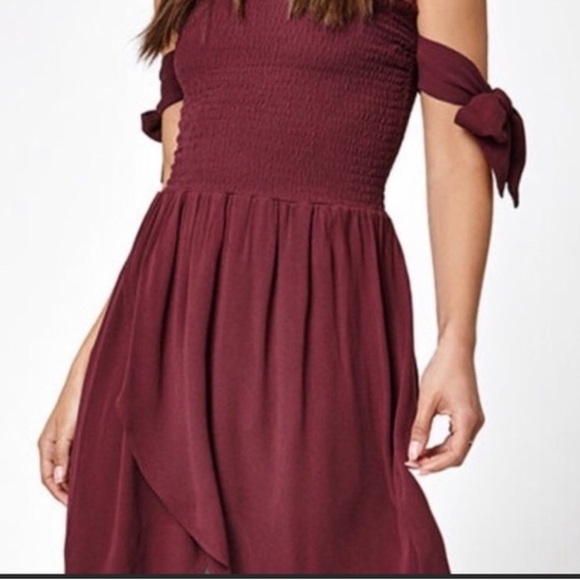 NWT Pacsun Kendall and Kylie Smocked Tie Sleeve Dress Medium - Picture 6 of 6